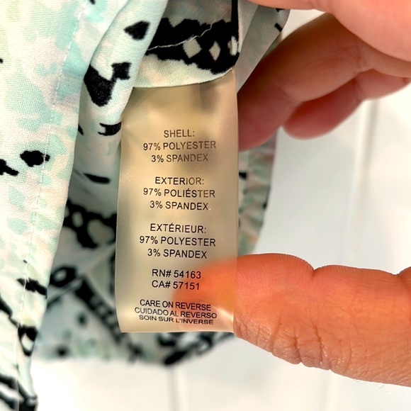 Calvin Klein snakeskin print blouse sleeveless Size medium - Picture 7 of 8